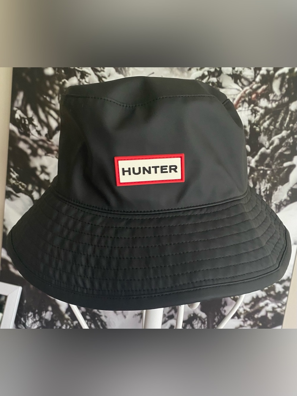 Nwot~ Hunter Black Bucket Hat with Red Logo Tag